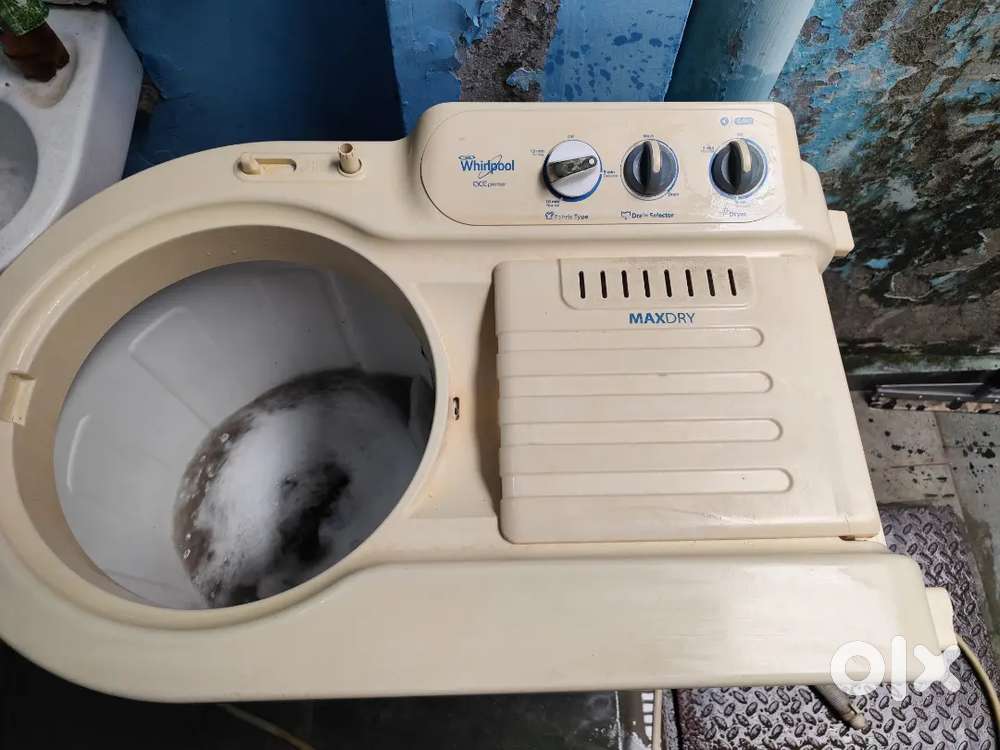 Whirlpool Auto Semi Washing Machine Good Working Condition