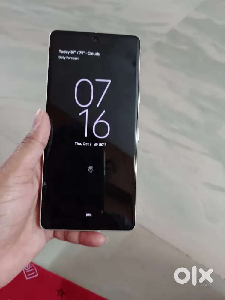 Pixel 7(8/128 GB) : recently warranty completed, bill and box I have