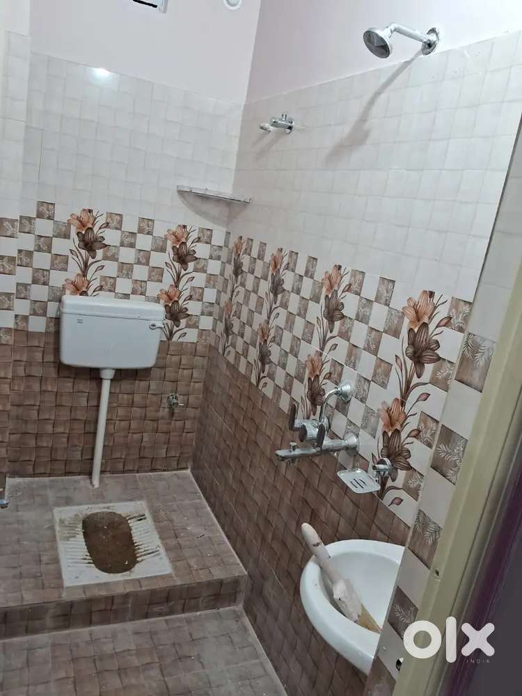 2 BHK FLAT for rent for family only.