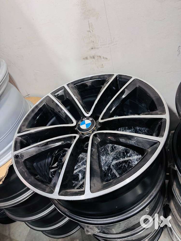 BMW ALLOY WHEELS (112 PCD) 19 INCHES (GOOD CONDITION)
