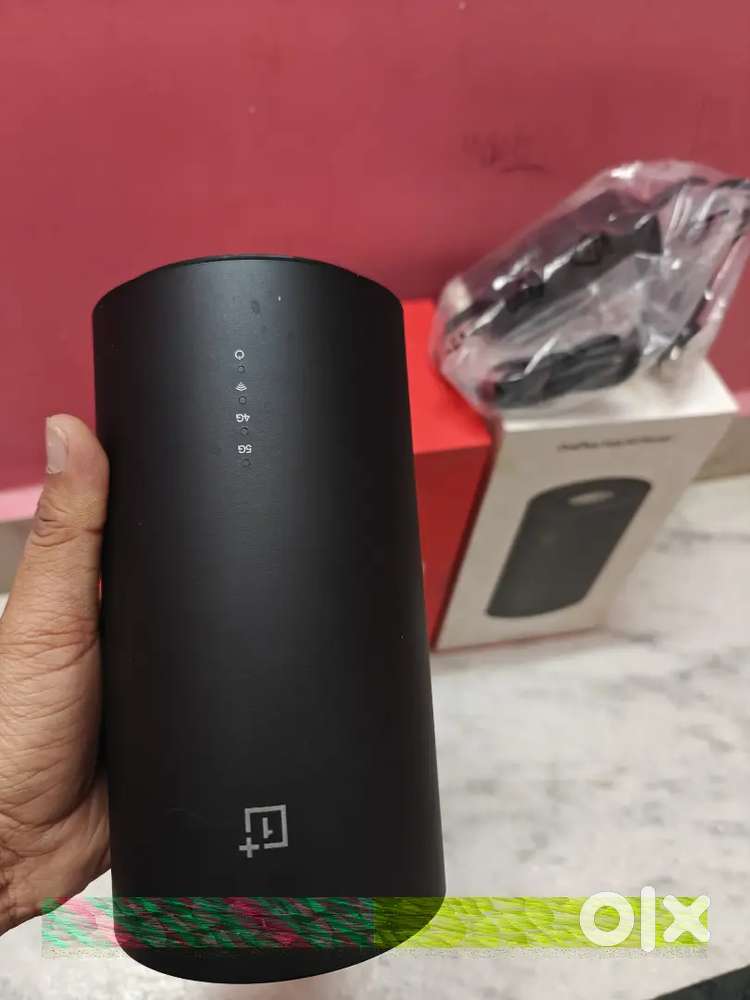 OnePlus Hub 5G Router