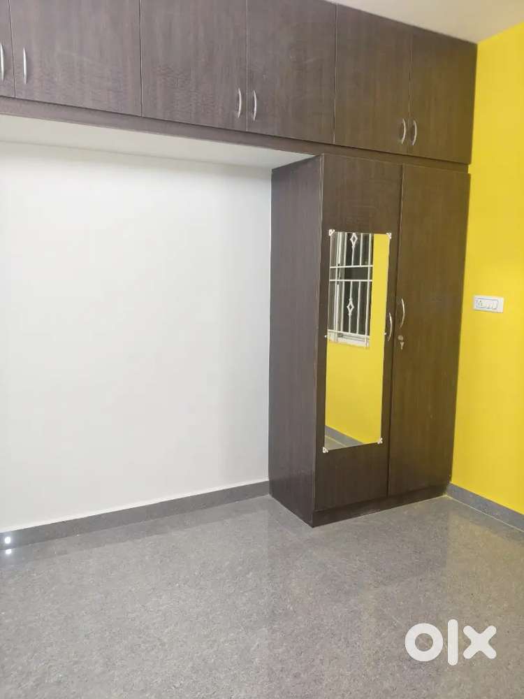 1BHK available for bachelors/ Un-married Couples/ Family