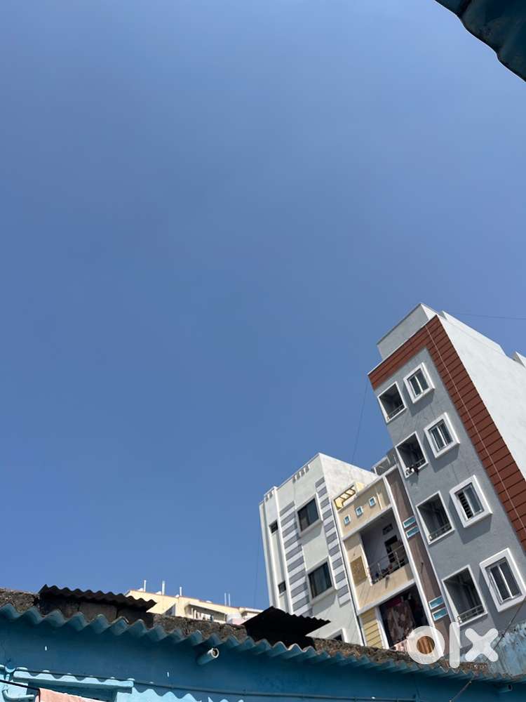 I need drive jobs 5 years Experience Draver and parking lift operator