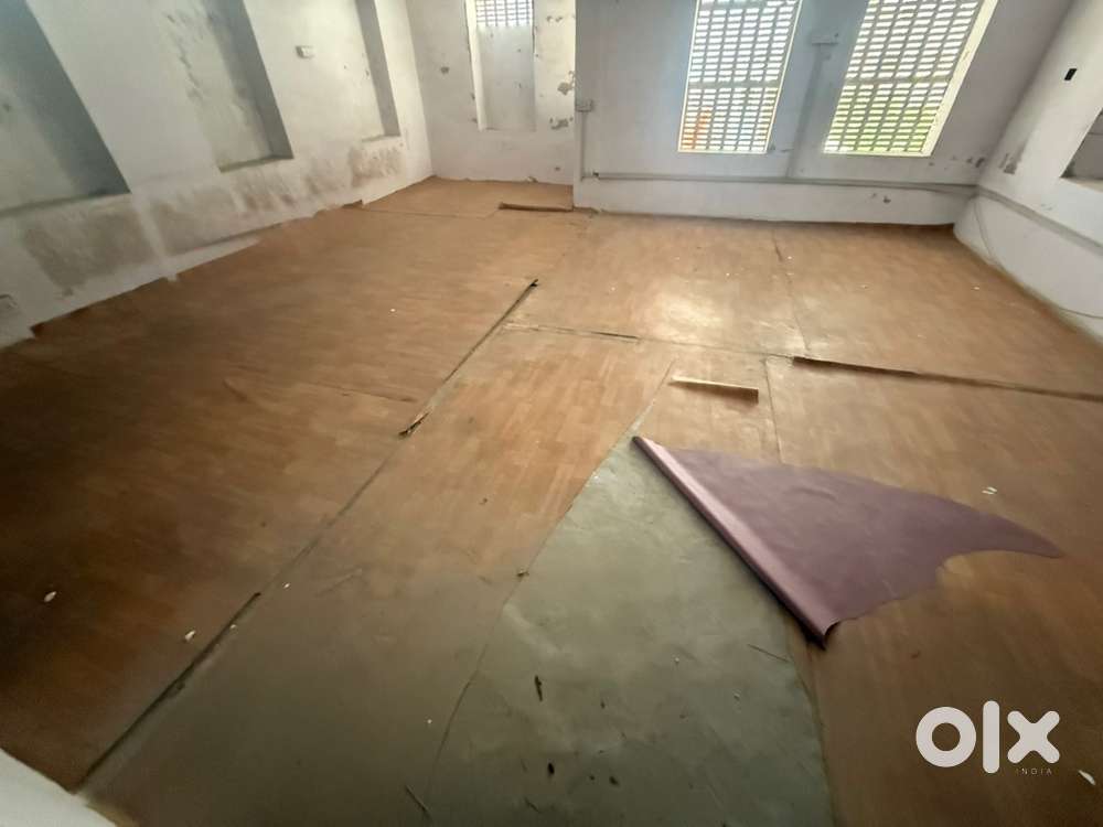 Single hall near by cambrige school bhagat ki kothi