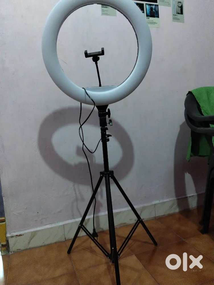 Ring light 18 inches