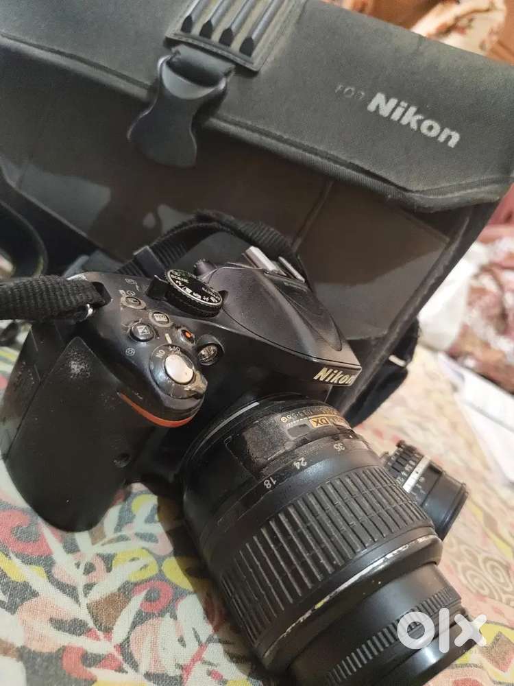 28 mm.   ,1:2.8Nikon lens series  E