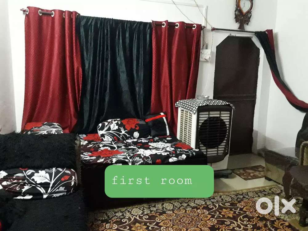 Total 8 rooms he