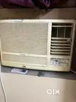 Window Ac hitachi company 1.5 ton