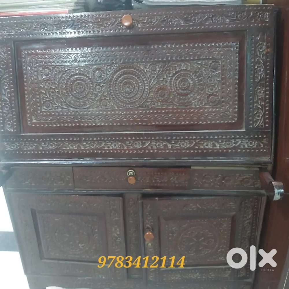 A Old And Spacious Study Table for Sale