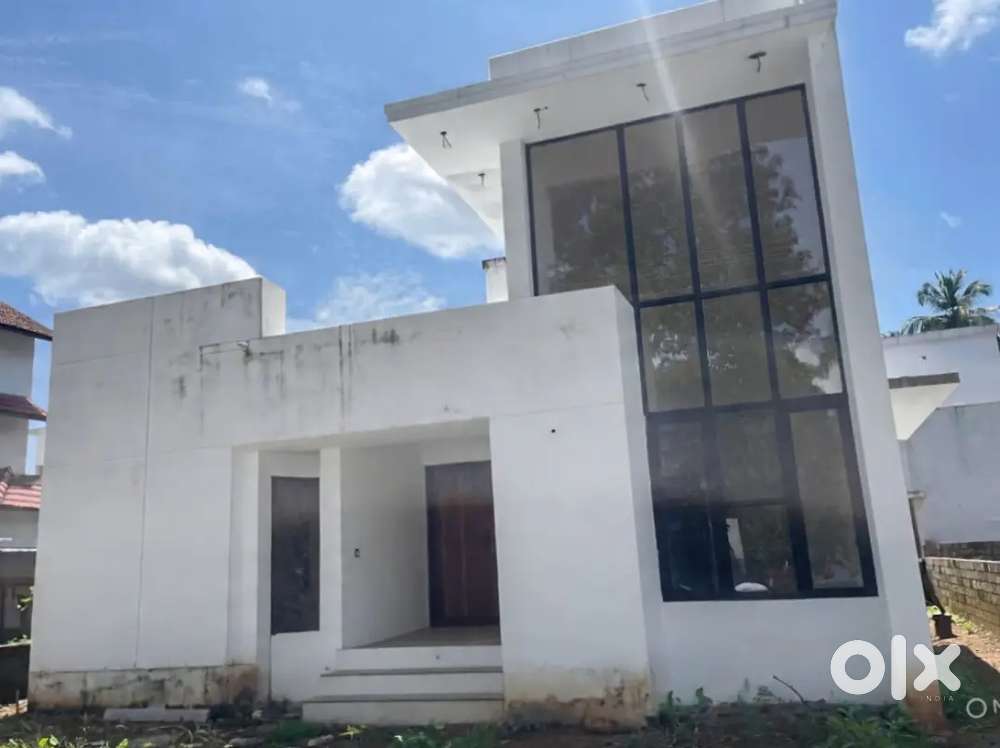 5 cent villa at angadipuram -La Casa  villa community