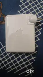Apple 140 W type C charger