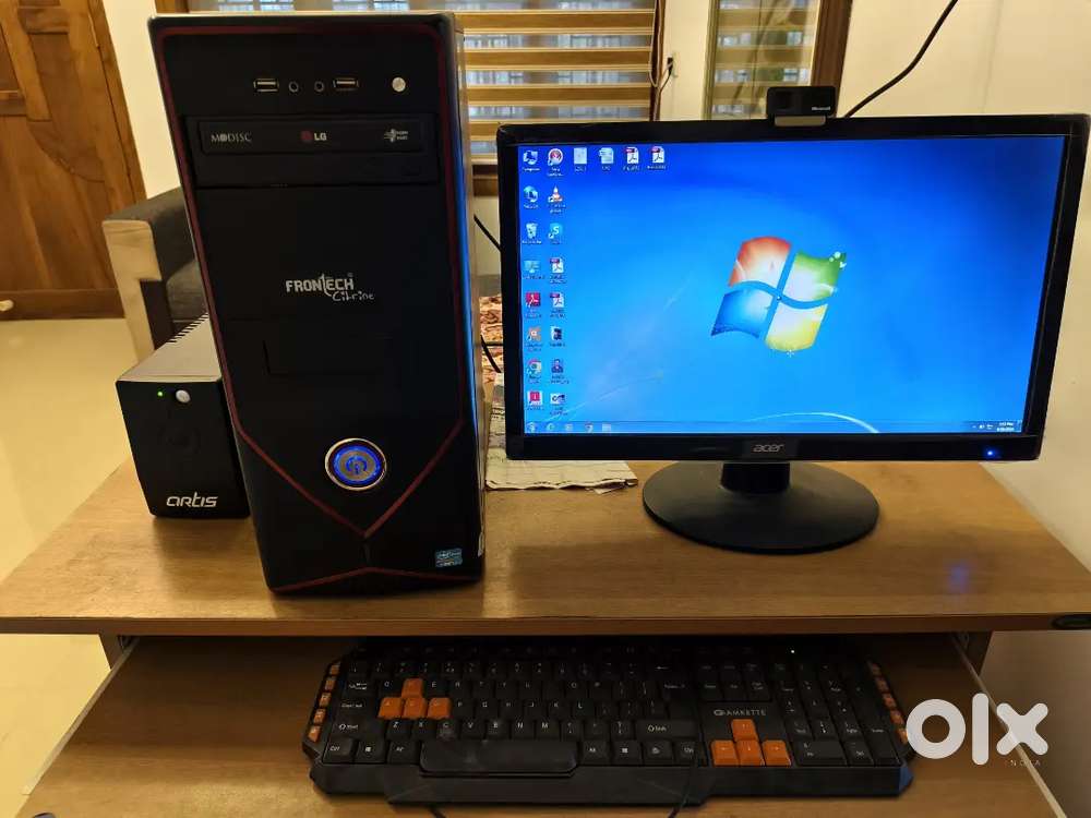 Personal Computer for immediate Sale. Perfect for home use ..Students