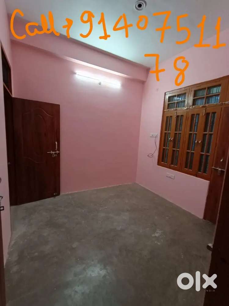 2BHK Apartment 2Balcony Well Maintained