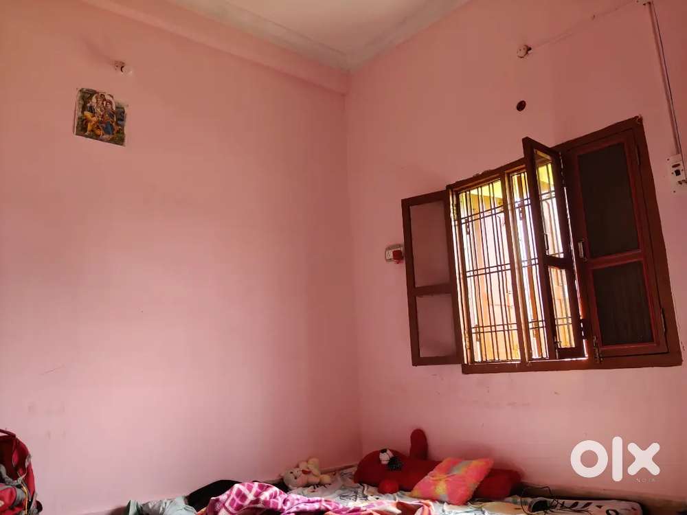 Only 1 girl for room shereing