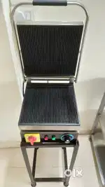Heavy duty toaster