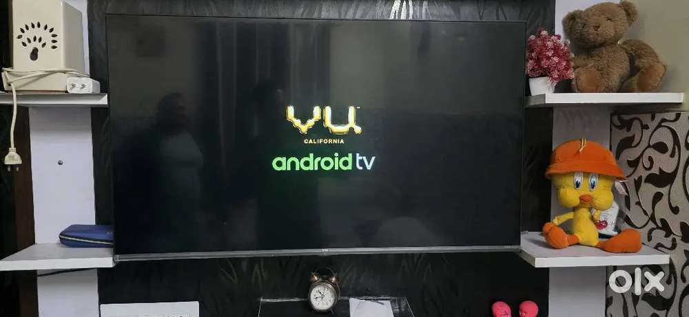 Vu led  android  43 inch brand new condition