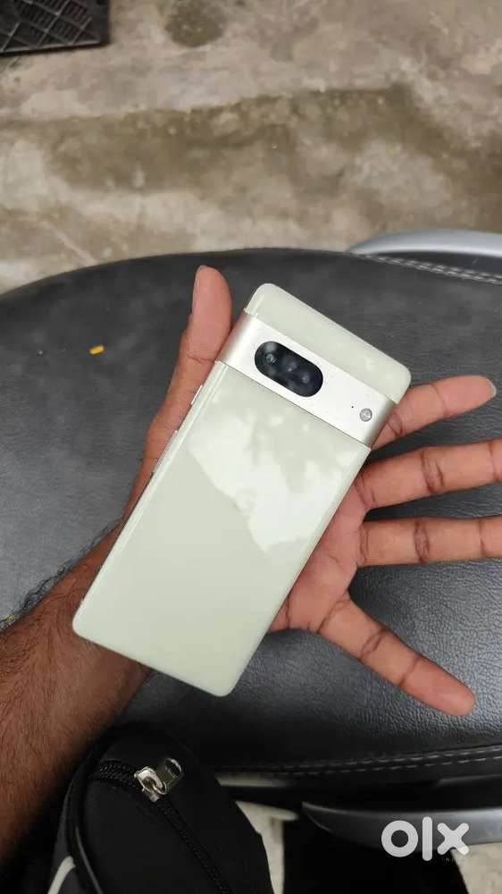 Pixel 7 ( exchange with iphones)
