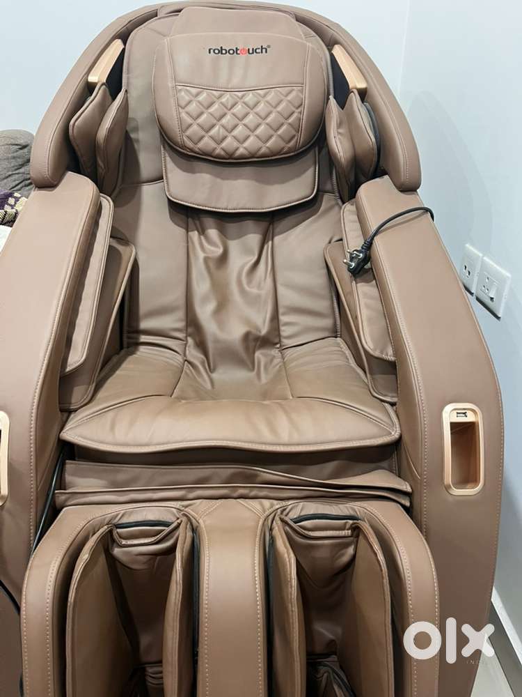 Massage chair ROBO TOUCH