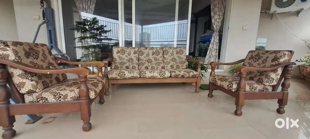 Sofa-set wooden