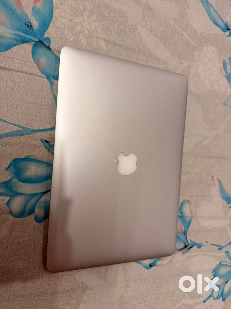 Apple Macbook Air
