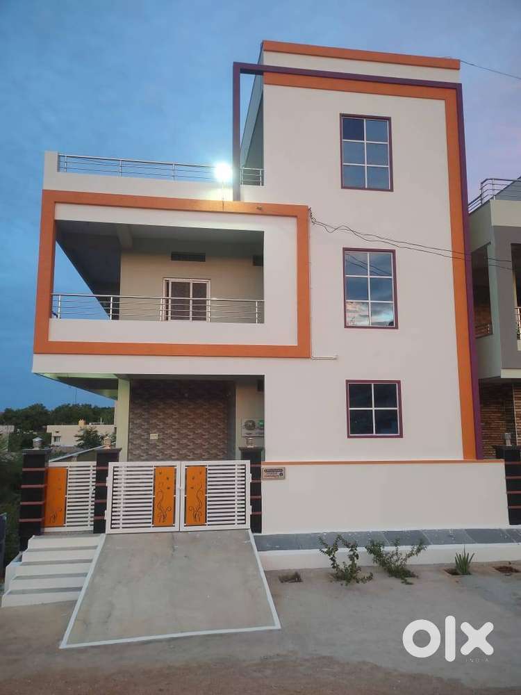 Independent house. Employees preferred