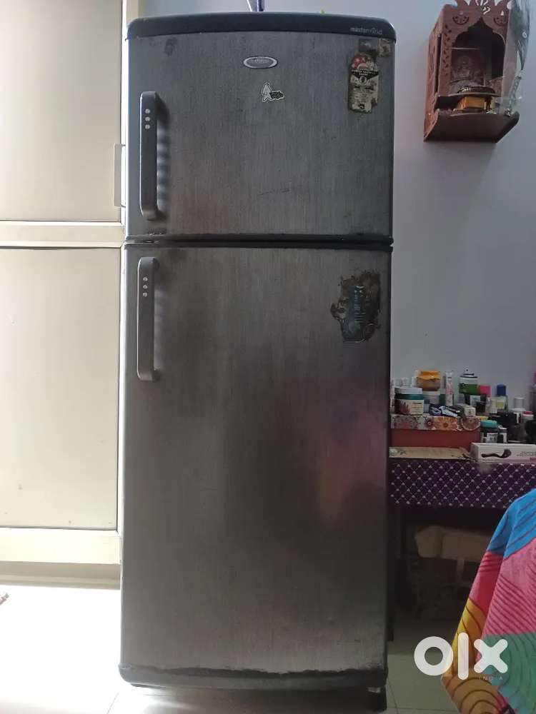 220 liter Whirlpool double door freedge Fully working condition