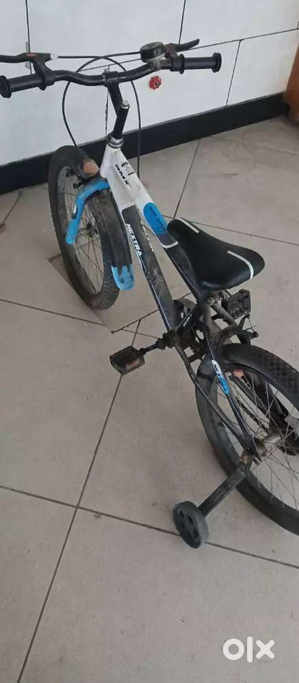 Kid cycle 10 yrs child