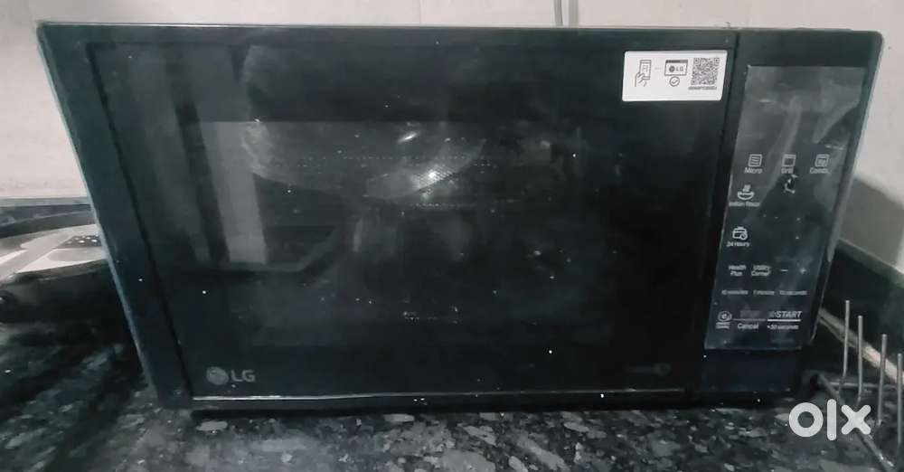 LG
LG 20 L Grill Microwave Built-In Oven (MH2044DB)
