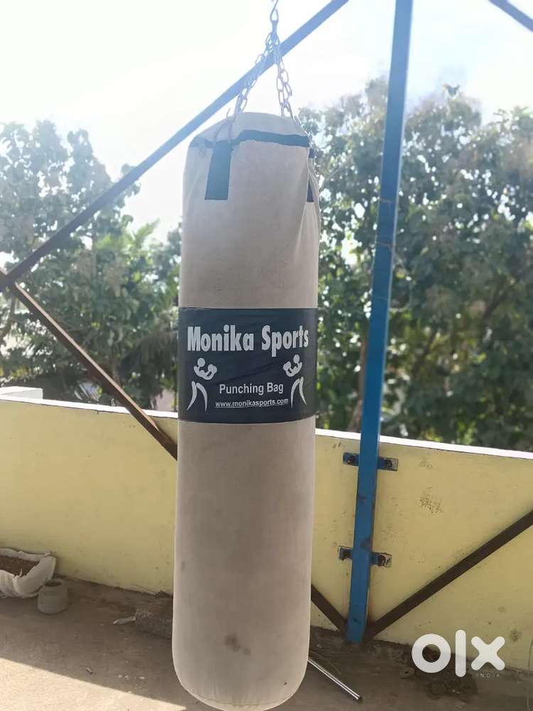 Punching bag, for street fights