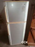 SAMSUNG GALAXY DOUBLE DOOR REFRIGERATOR