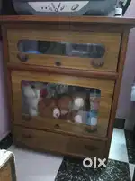 Small showcase