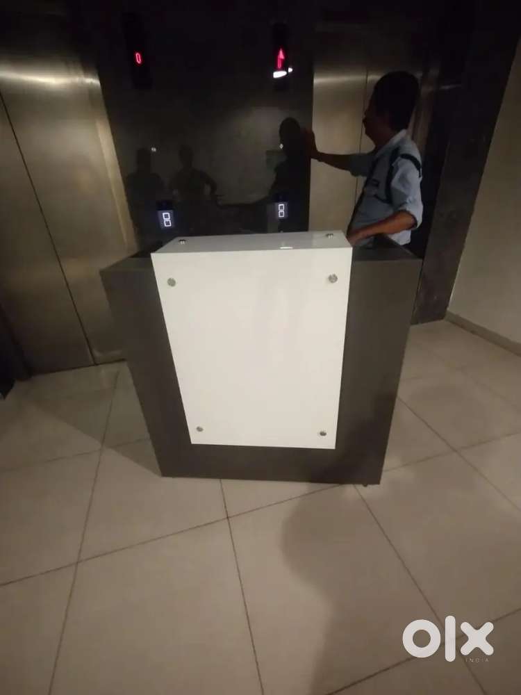 Reception desk for sale- Sturdy, Stylish and Perfect for office use