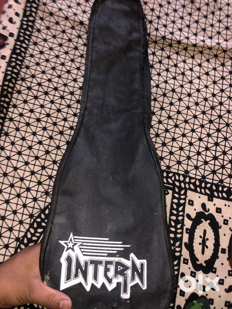 Intern ukulele