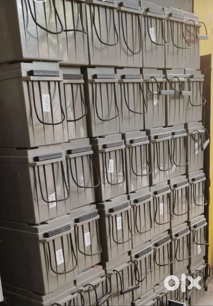 Rocket 12V 150AH Good working condition battery available for sale cal