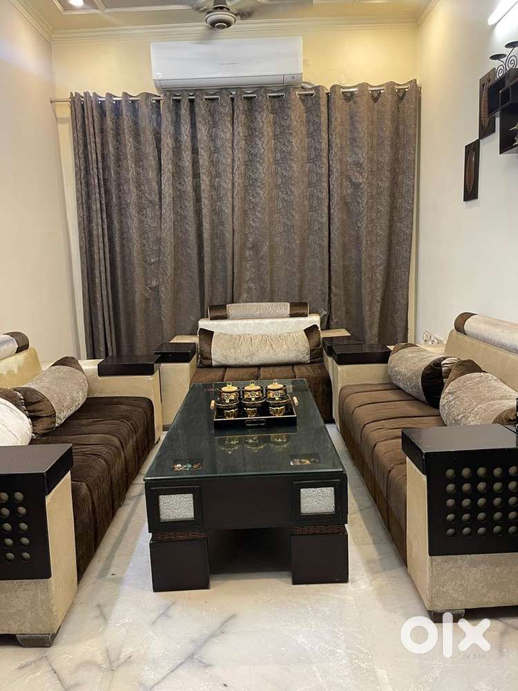 8 Seater Sofa With Centre Table