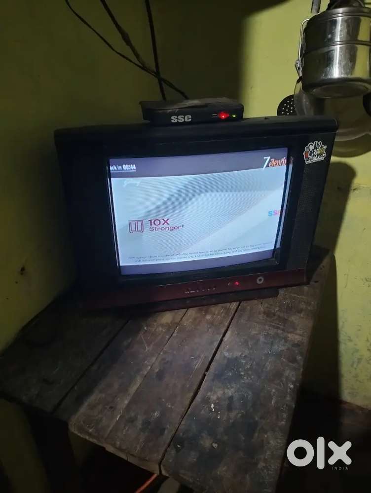 Sony TV old man