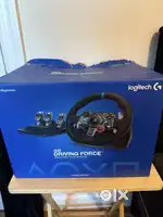 Logitech G29 Driving Force Racing Wheel & Pedals