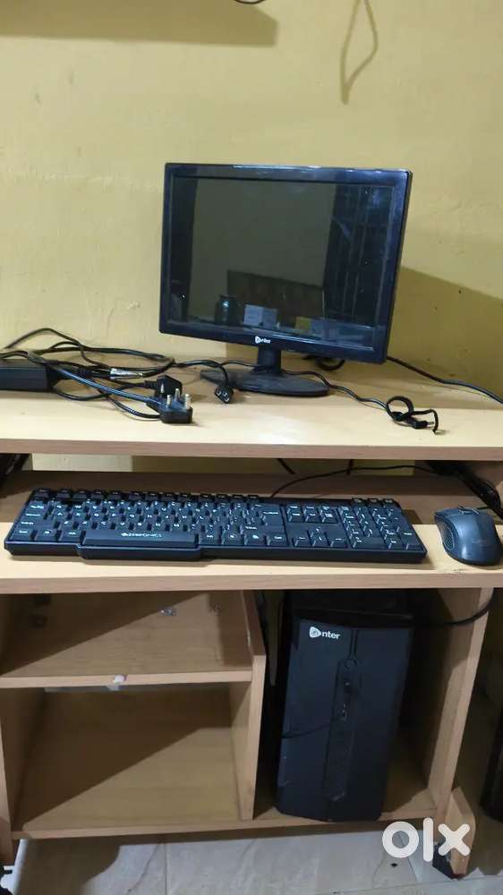 Desktop Computer – Perfect for Work & Study