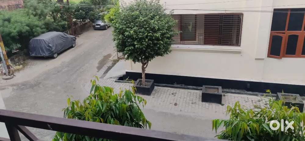 124 metre house sale Mansarovar colony