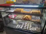 Fast food karigar and ya salesman
