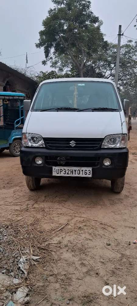 किसी की eeco गाड़ी की जरूरत हो तो सम्पर्क करे