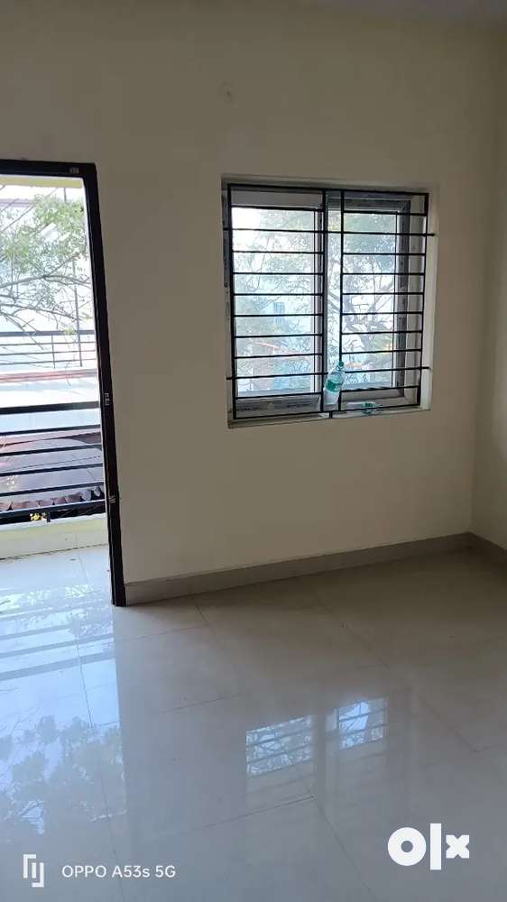 3 BHK flat for sale near Periyar paadhai choolaimedu