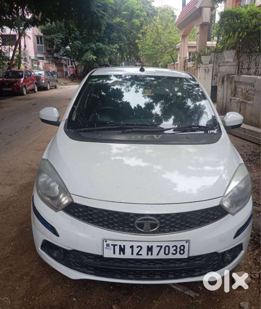 Tata Tiago, 2016, Petrol