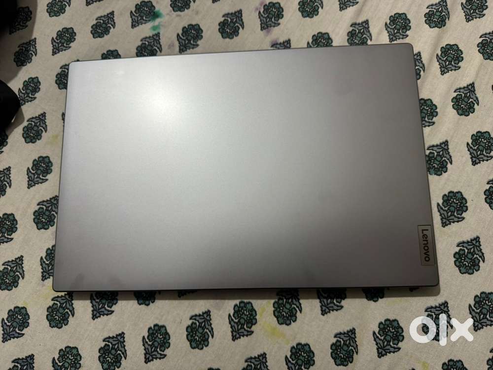 Lenovo v14 g4