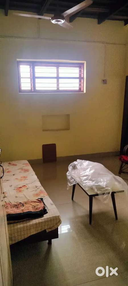 Small house for rent for family.. Without car access road