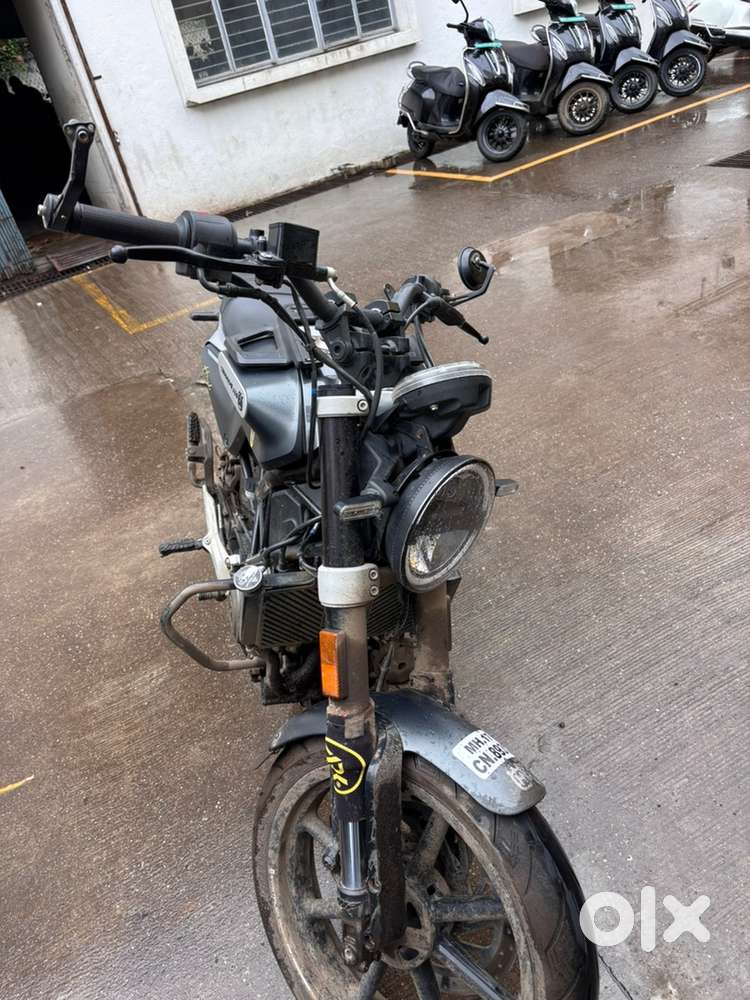 Husqvarna svartpilen 250