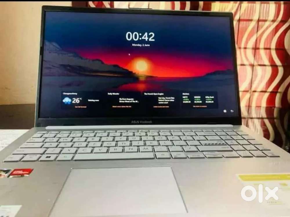 Asus laptops  IS3SL916