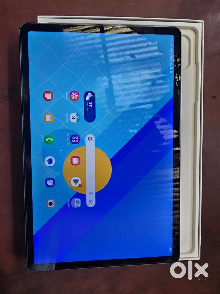 S9 FE + (5G) (8/128) (12.4 Screen Size)