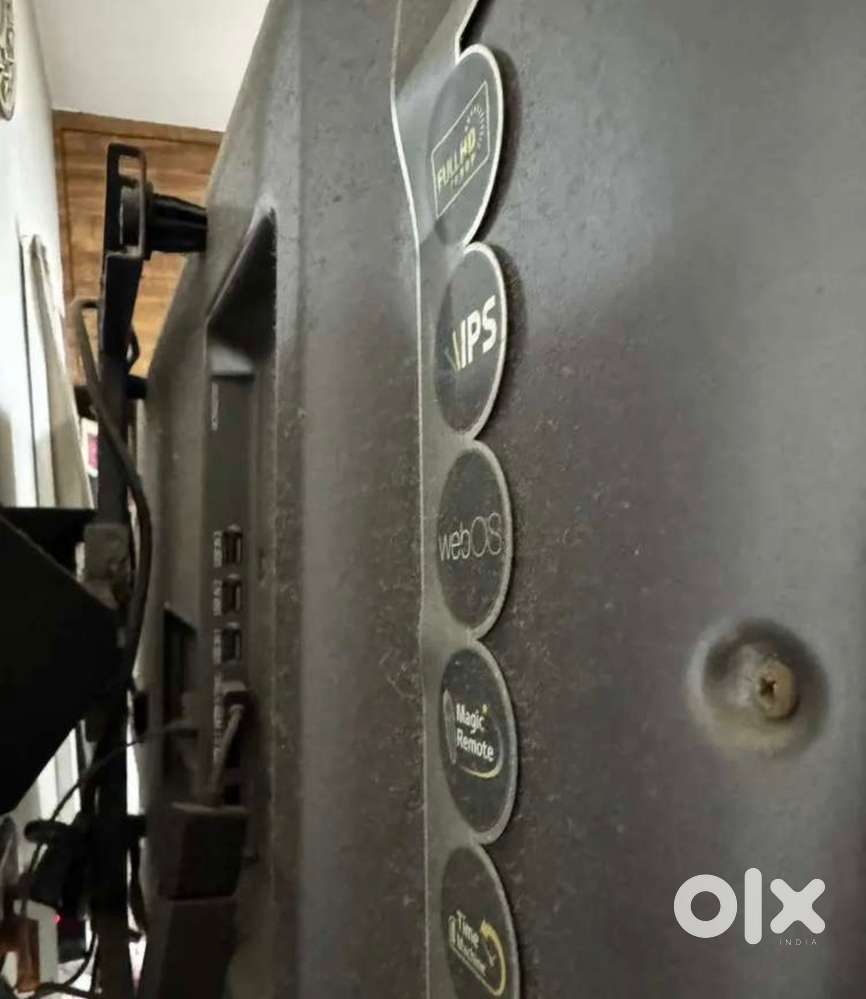 47 inch LG TV smart TV