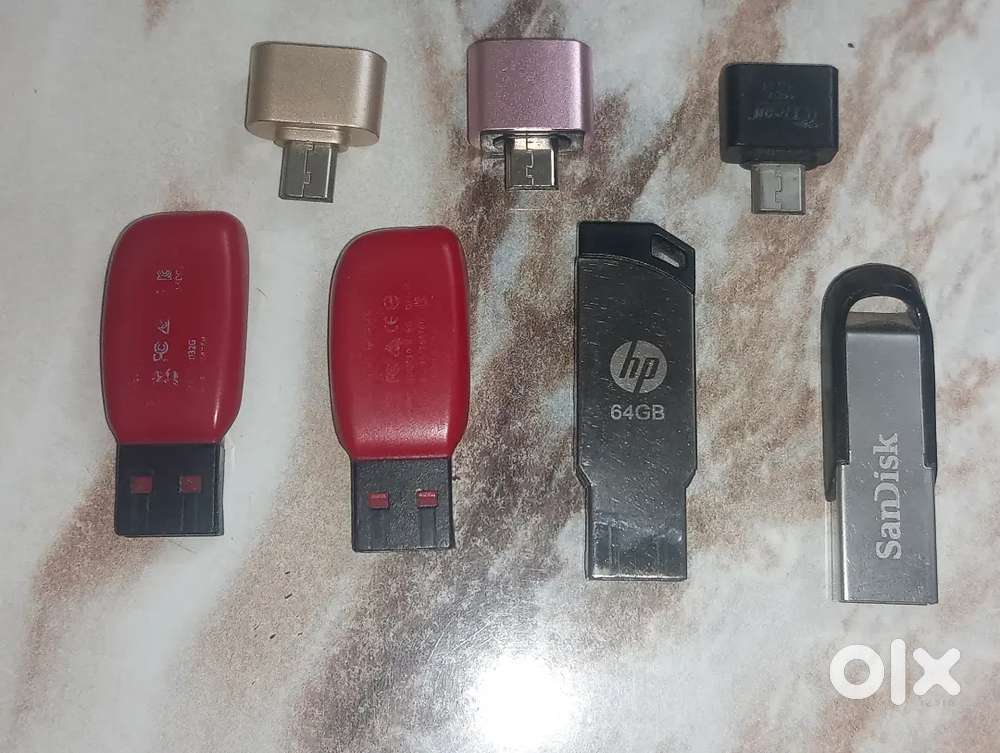 Pendrive's sandisk = 3  - HP = 1